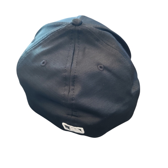 Chicago Cubs Black Clubhouse 1984 Bear 59FIFTY Fitted Cap - Picture 4 of 8